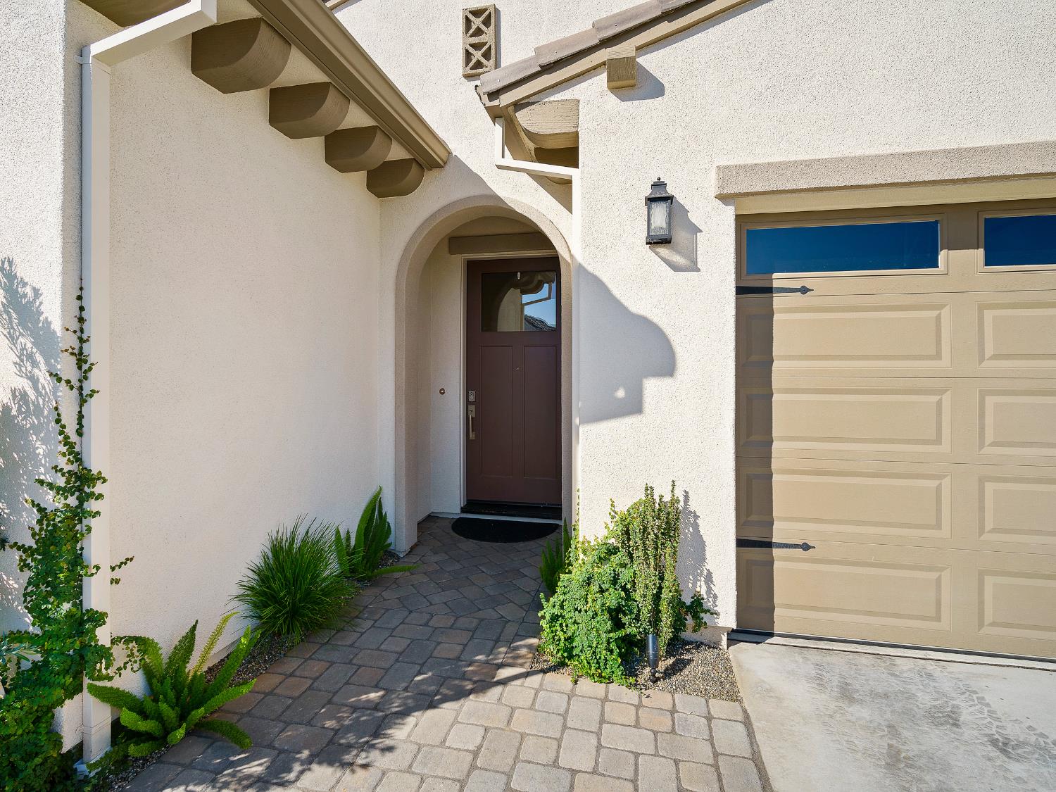 Folsom, California 95630, United States, 2 Bedrooms Bedrooms, ,2 BathroomsBathrooms,Residential,Active,212342