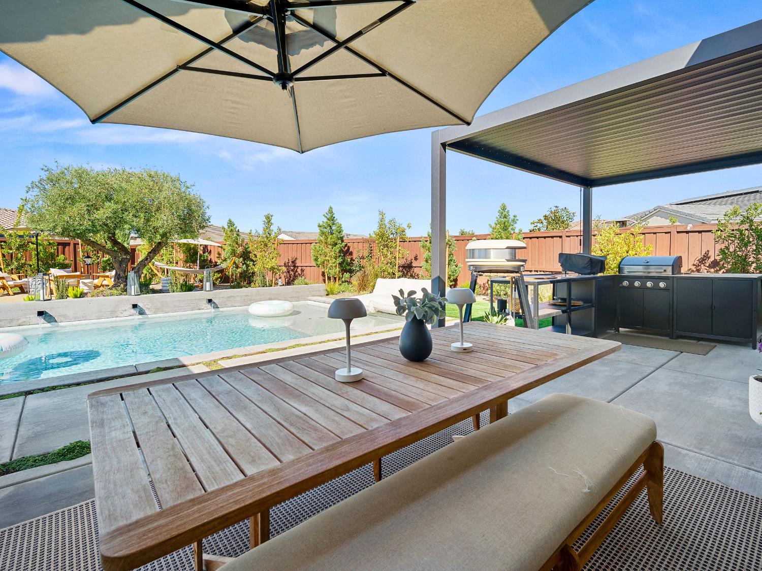 Folsom, California 95630, United States, 2 Bedrooms Bedrooms, ,2 BathroomsBathrooms,Residential,Active,212342