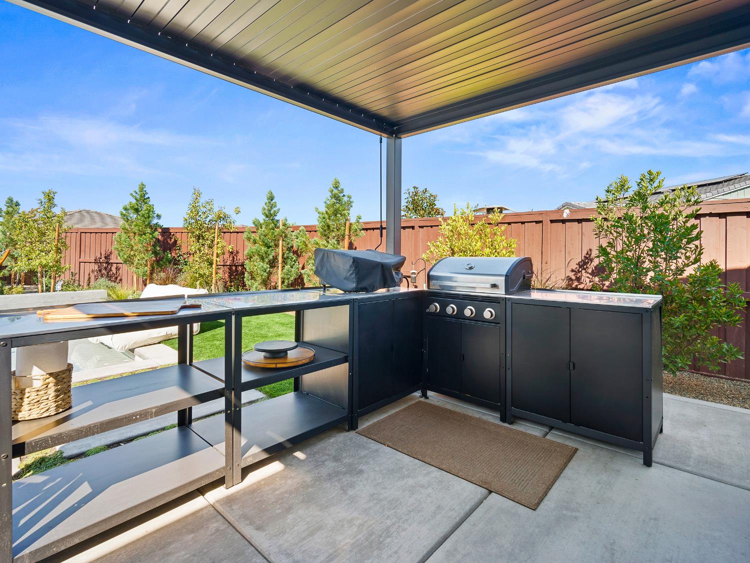 Folsom, California 95630, United States, 2 Bedrooms Bedrooms, ,2 BathroomsBathrooms,Residential,Active,212342