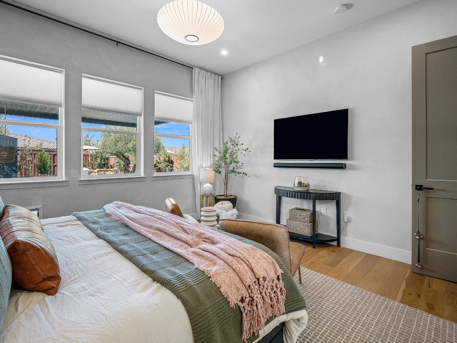 Folsom, California 95630, United States, 2 Bedrooms Bedrooms, ,2 BathroomsBathrooms,Residential,Active,212342