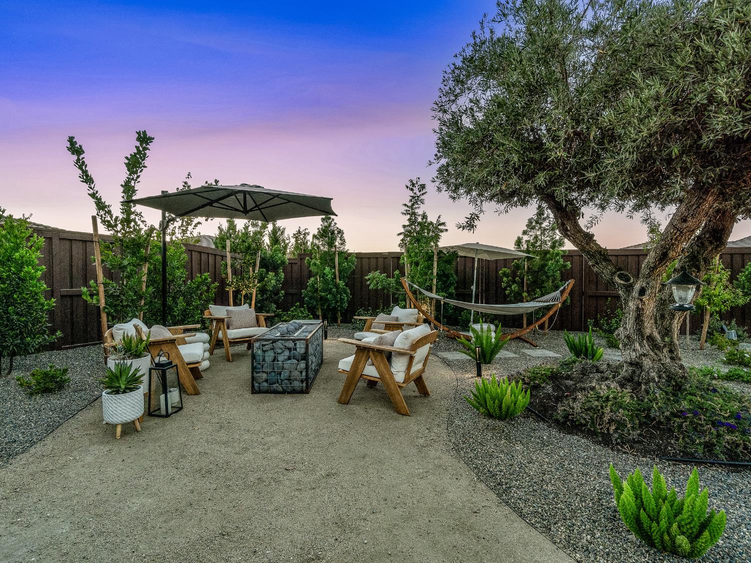 Folsom, California 95630, United States, 2 Bedrooms Bedrooms, ,2 BathroomsBathrooms,Residential,Active,212342