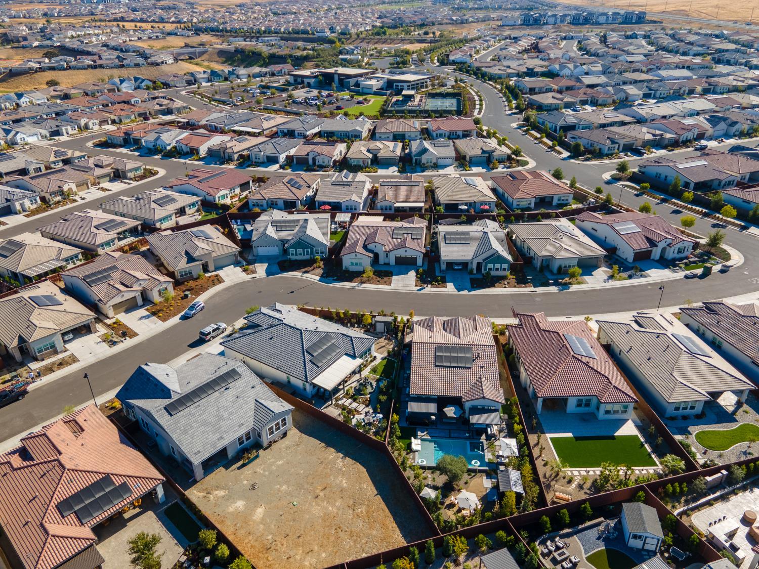 Folsom, California 95630, United States, 2 Bedrooms Bedrooms, ,2 BathroomsBathrooms,Residential,Active,212342