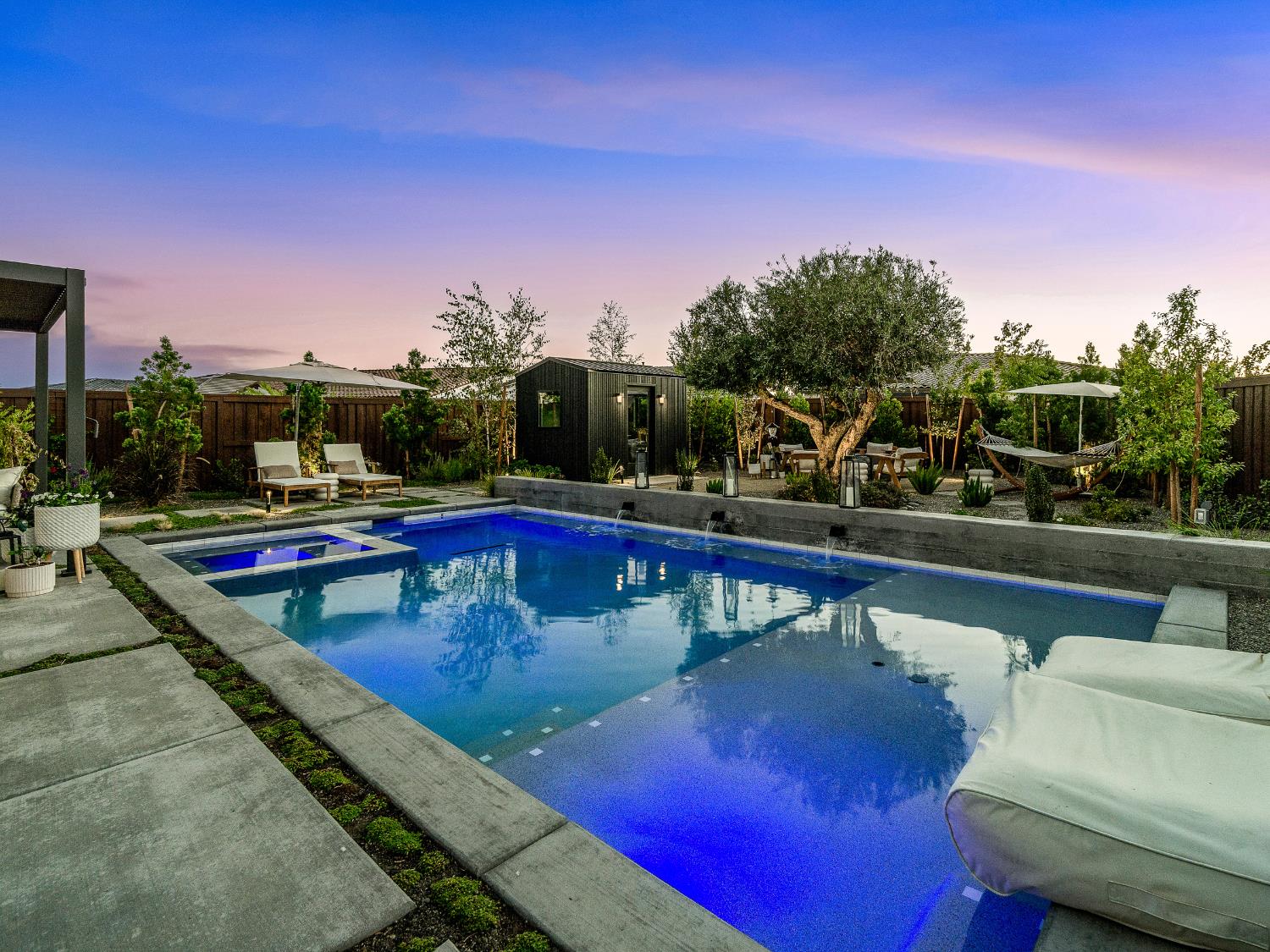 Folsom, California 95630, United States, 2 Bedrooms Bedrooms, ,2 BathroomsBathrooms,Residential,Active,212342