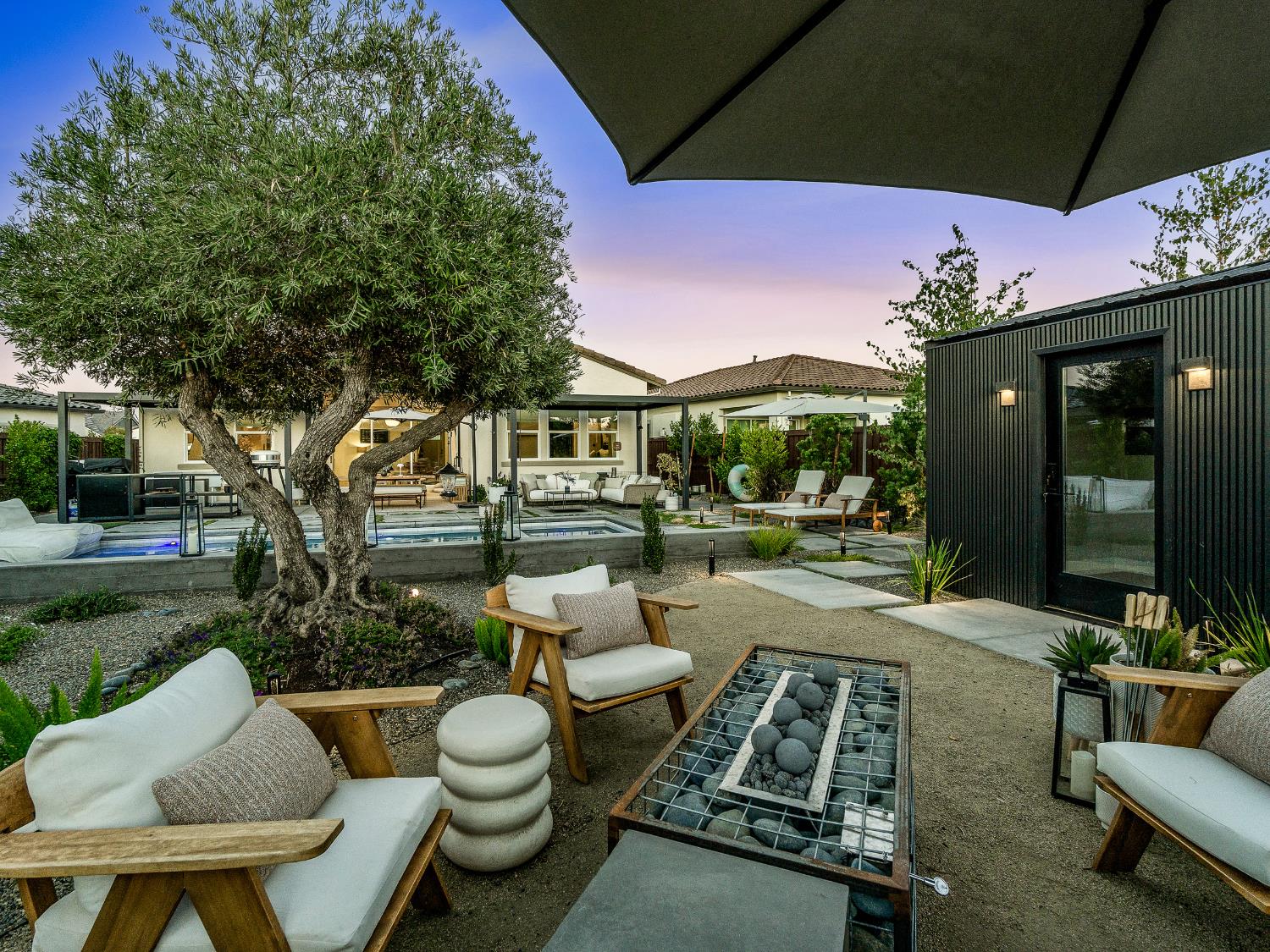 Folsom, California 95630, United States, 2 Bedrooms Bedrooms, ,2 BathroomsBathrooms,Residential,Active,212342