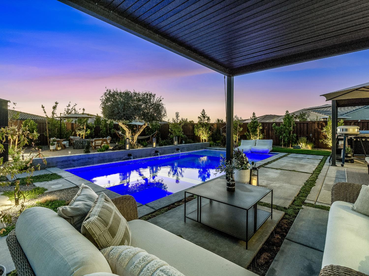 Folsom, California 95630, United States, 2 Bedrooms Bedrooms, ,2 BathroomsBathrooms,Residential,Active,212342