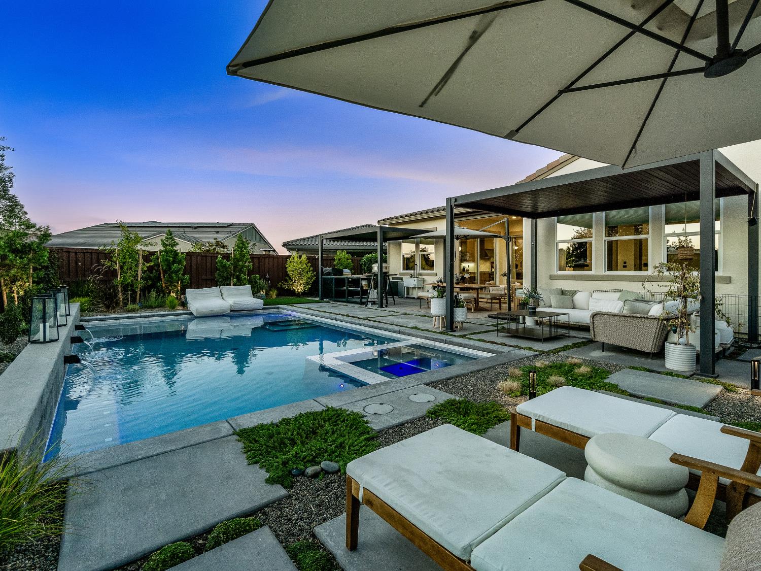 Folsom, California 95630, United States, 2 Bedrooms Bedrooms, ,2 BathroomsBathrooms,Residential,Active,212342