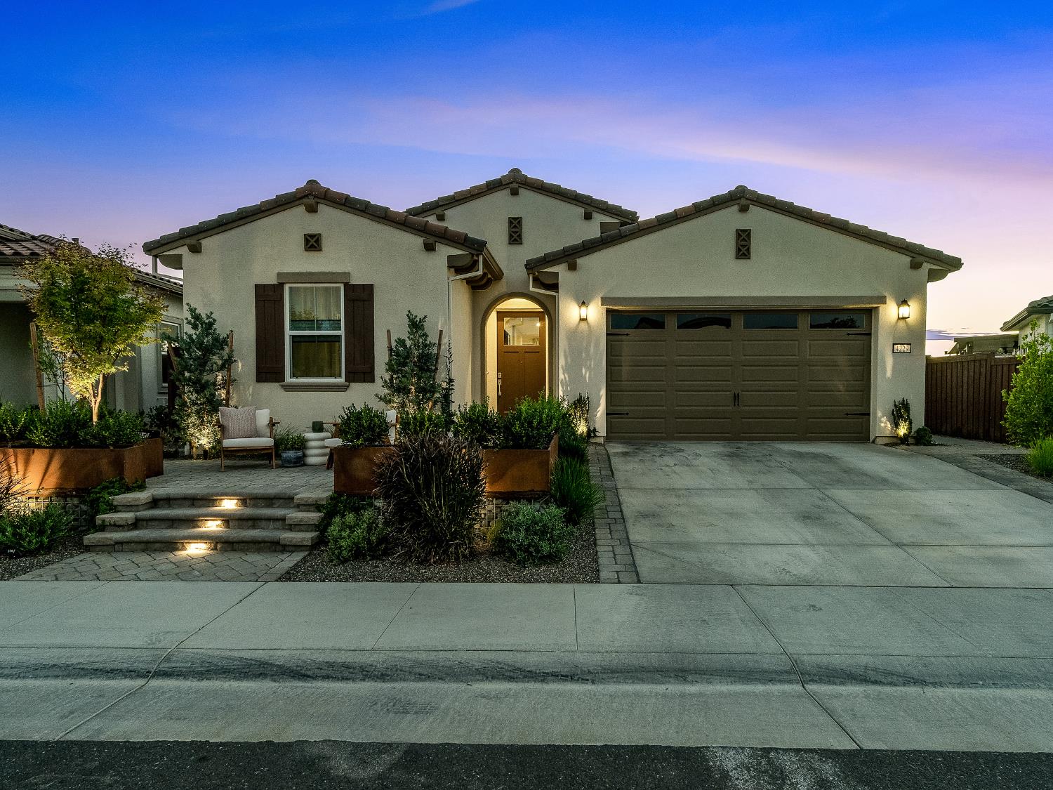 Folsom, California 95630, United States, 2 Bedrooms Bedrooms, ,2 BathroomsBathrooms,Residential,Active,212342