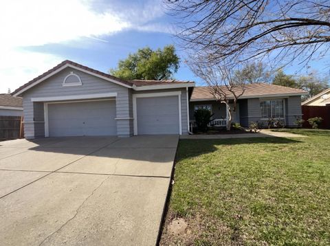 1041 Shenencock Way Roseville CA 95747