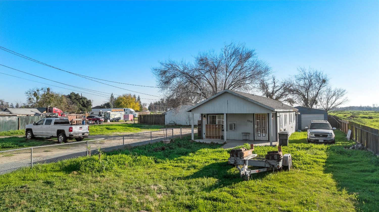 2256 W Yosemite Avenue