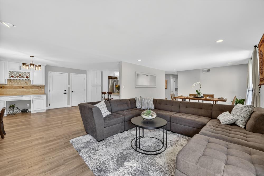 5412 Sagitarius Way