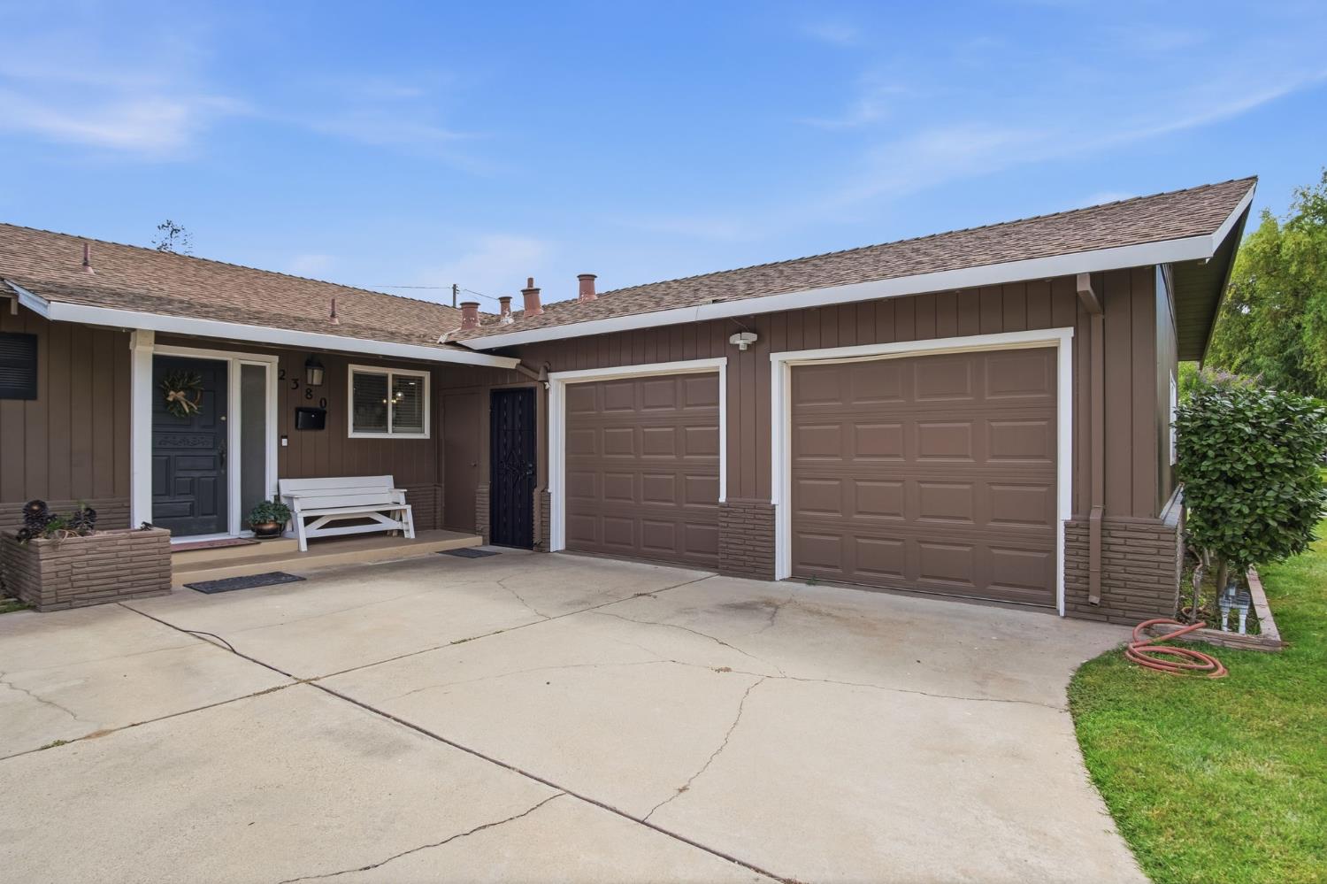 2380 El Capitan Drive
