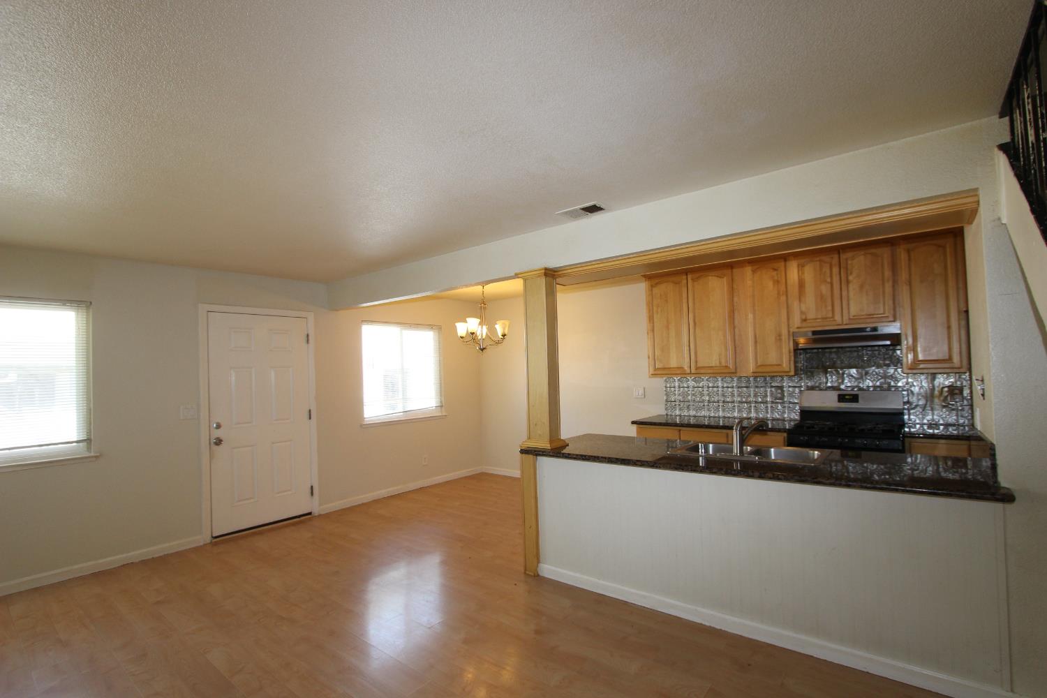 11521 Garnet Way 2