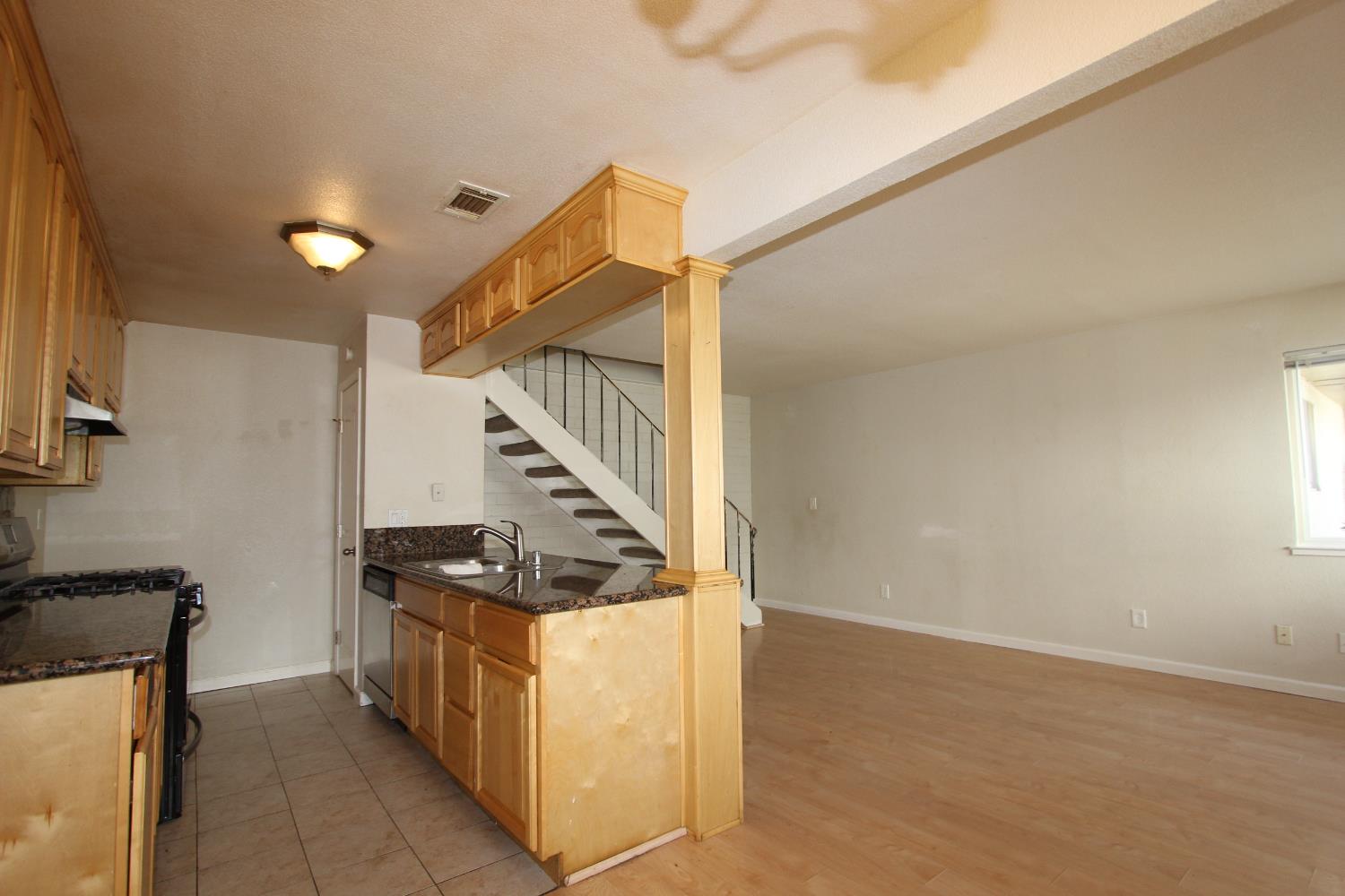 11521 Garnet Way 2