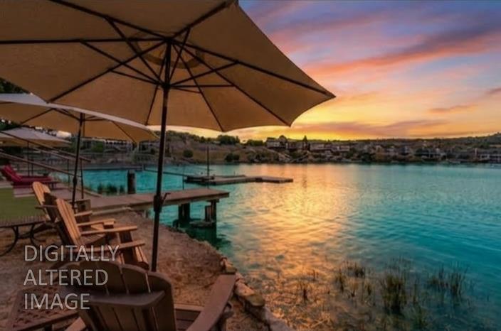 5105 Lakeshore Drive