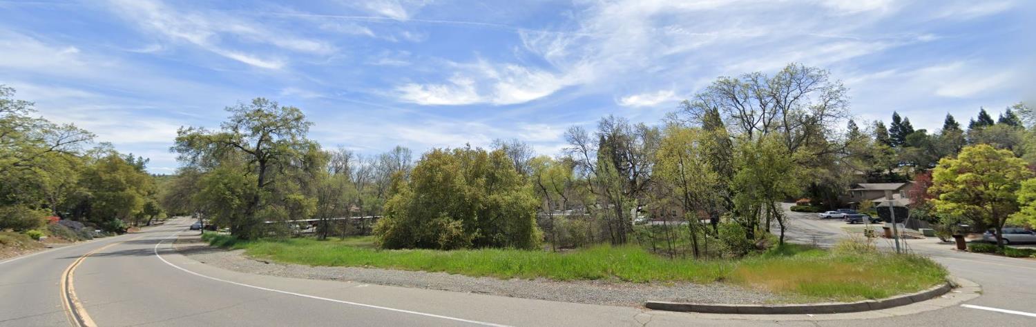 2624 COUNTRY CLUB Drive