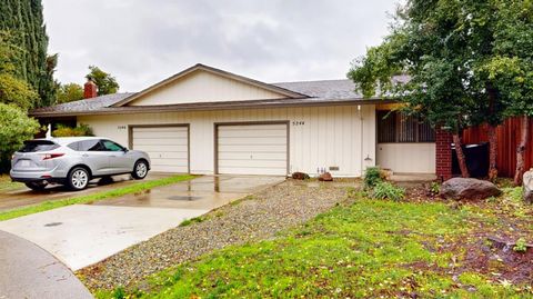 5244 Sharidge Court Fair Oaks CA 95628