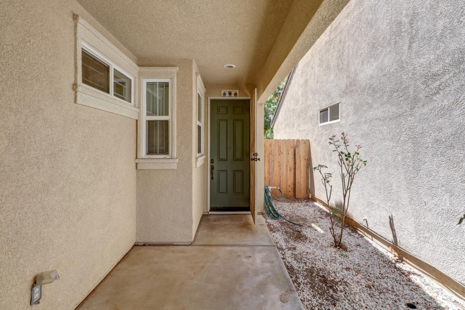 20 Loma Verde Court
