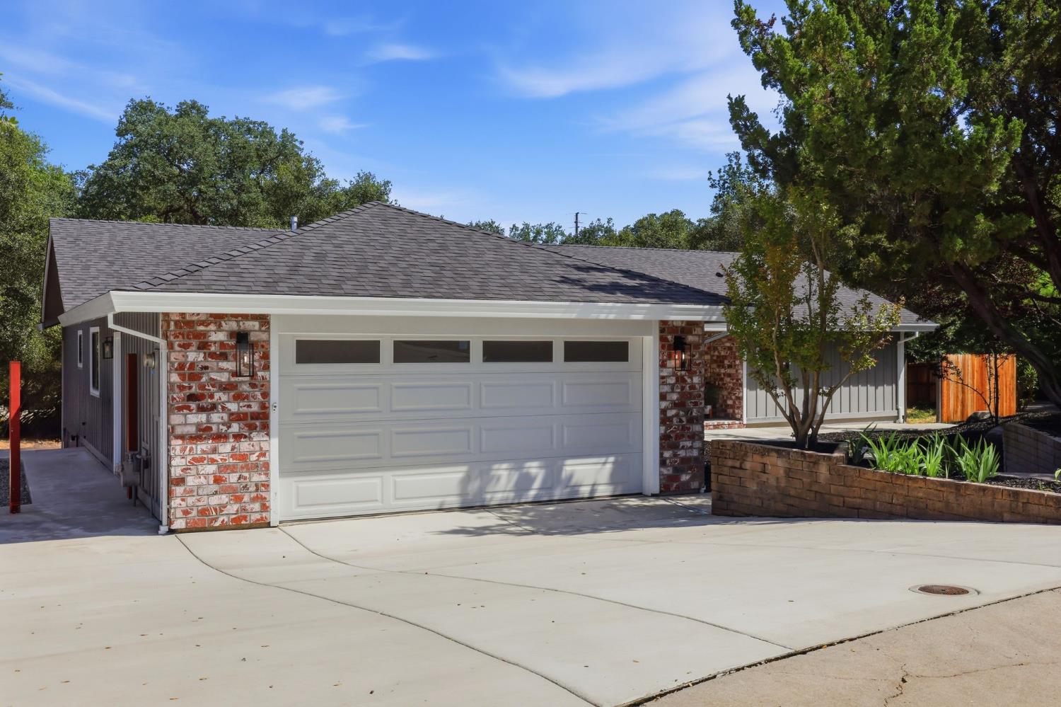 3732 Sweetwater Drive