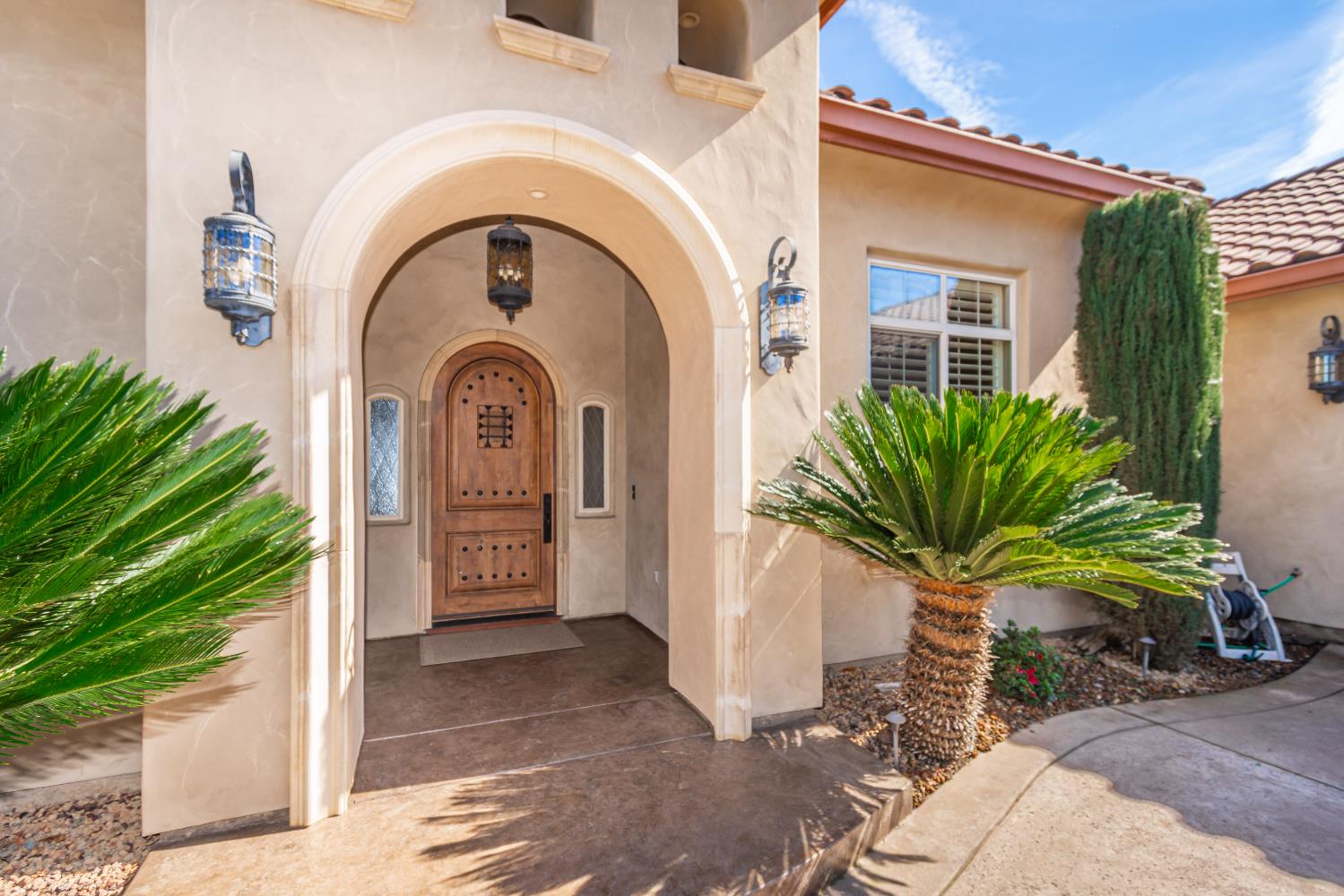 3813 Westchester Drive