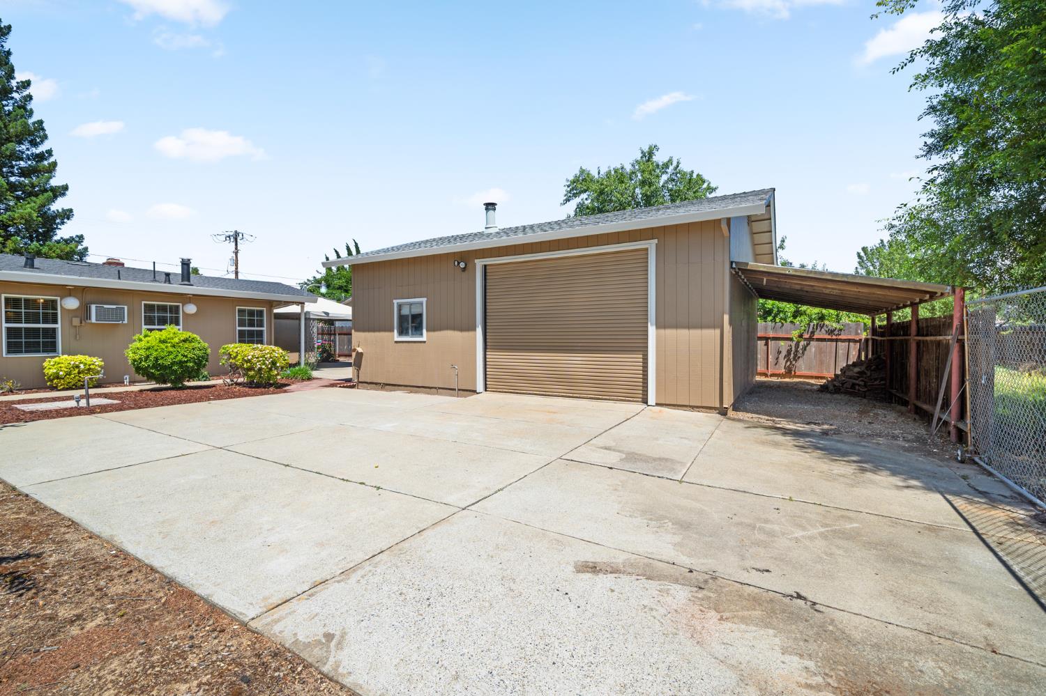 2441 Maple Street