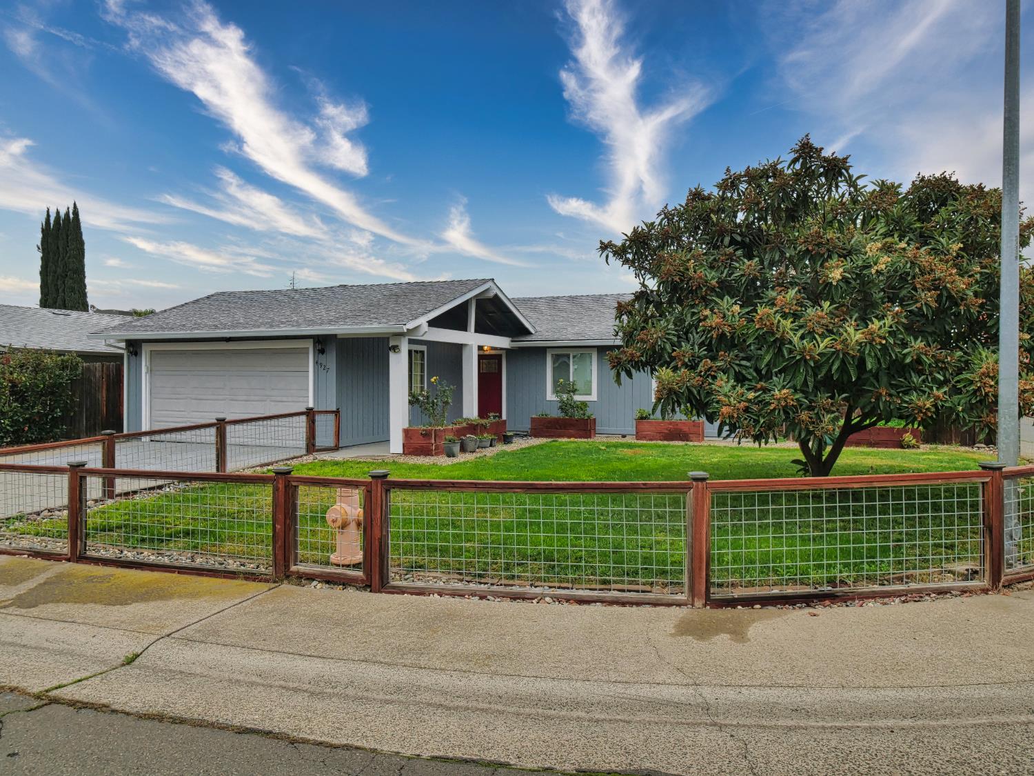 4927 Willow Rock Way