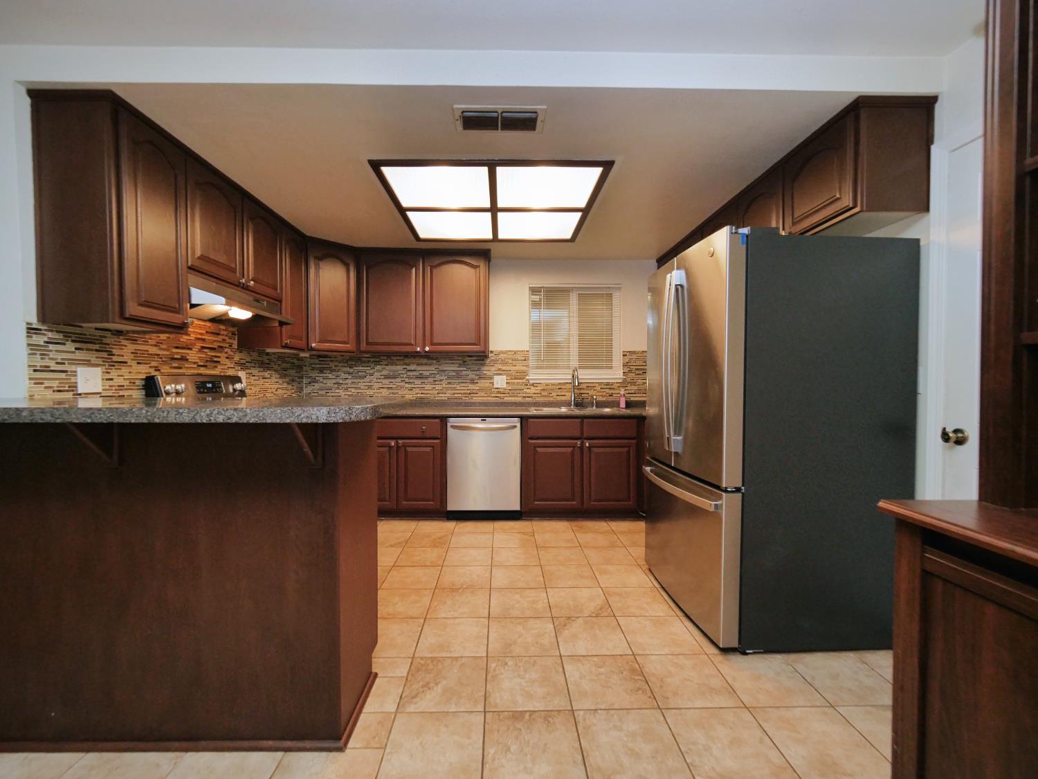 4927 Willow Rock Way