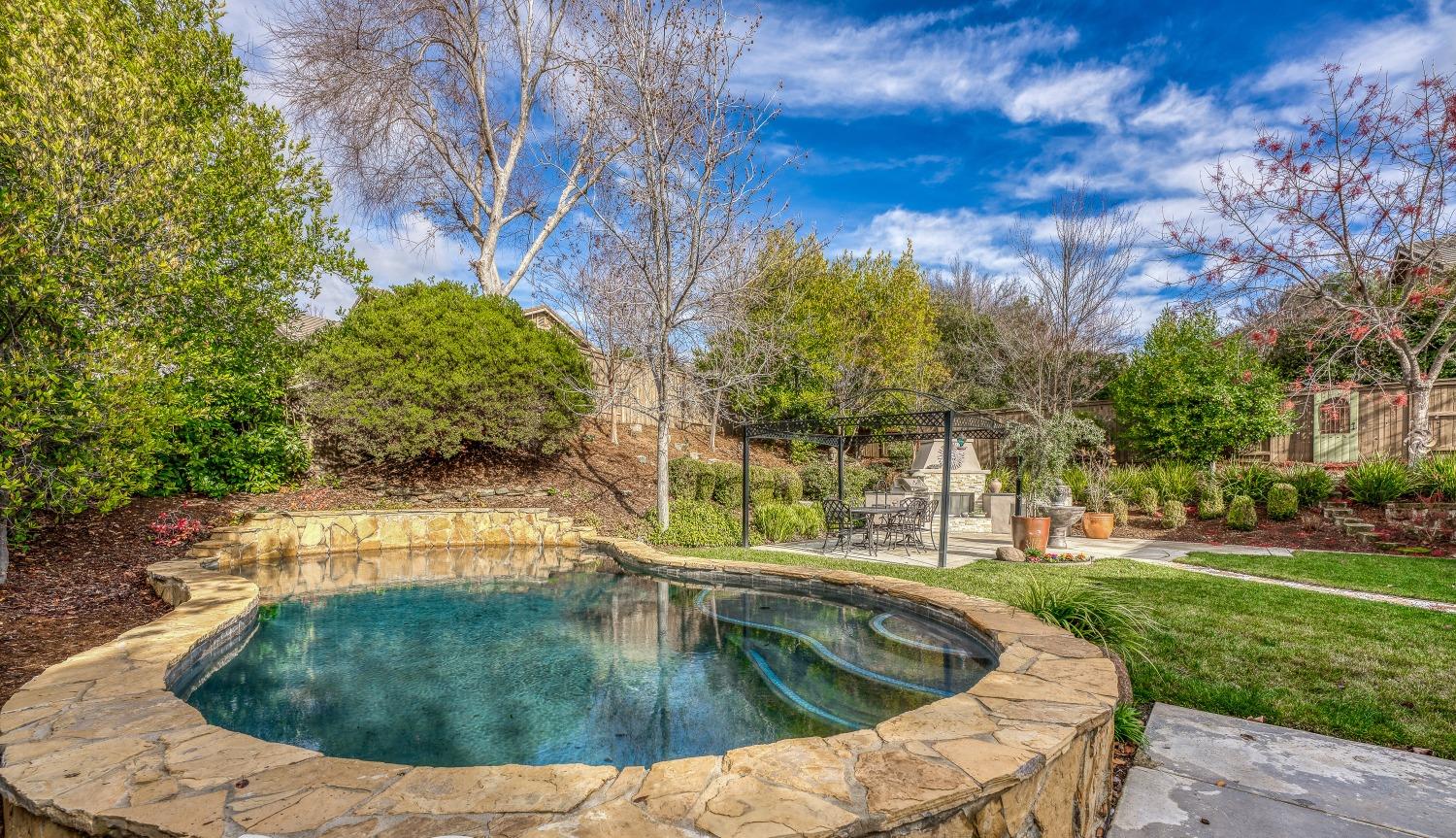 7025 Rosado Drive