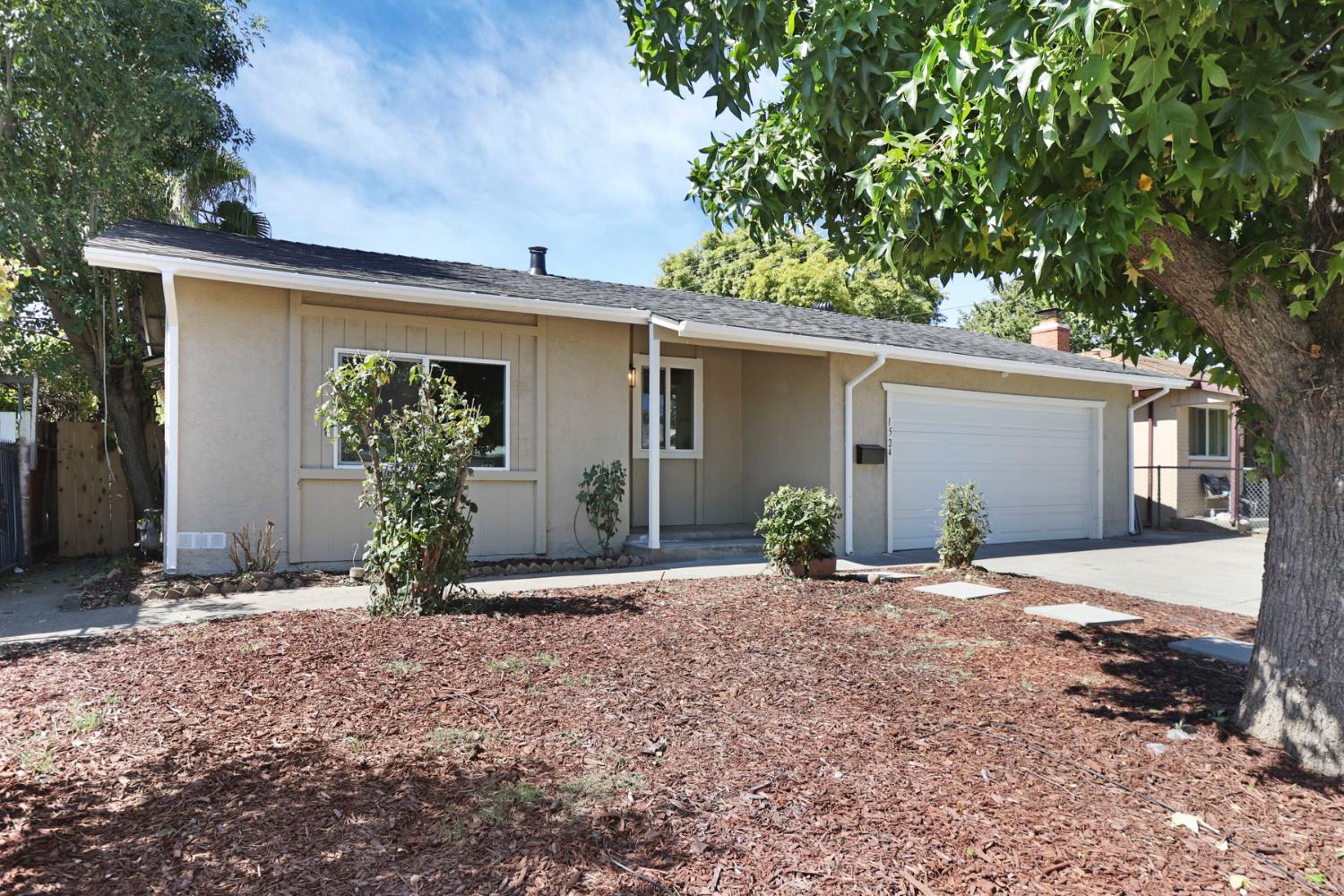 1524 Armington Avenue