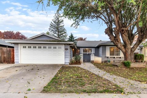 2833 Sandbrook Court Sacramento CA 95826