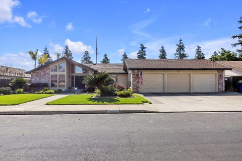 2504 Bridle Path Lane Modesto CA 95356