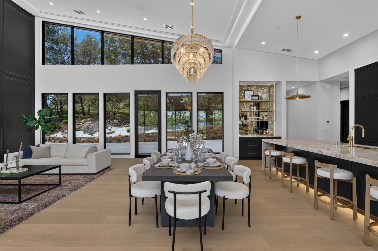 15040 Grand Knoll Drive