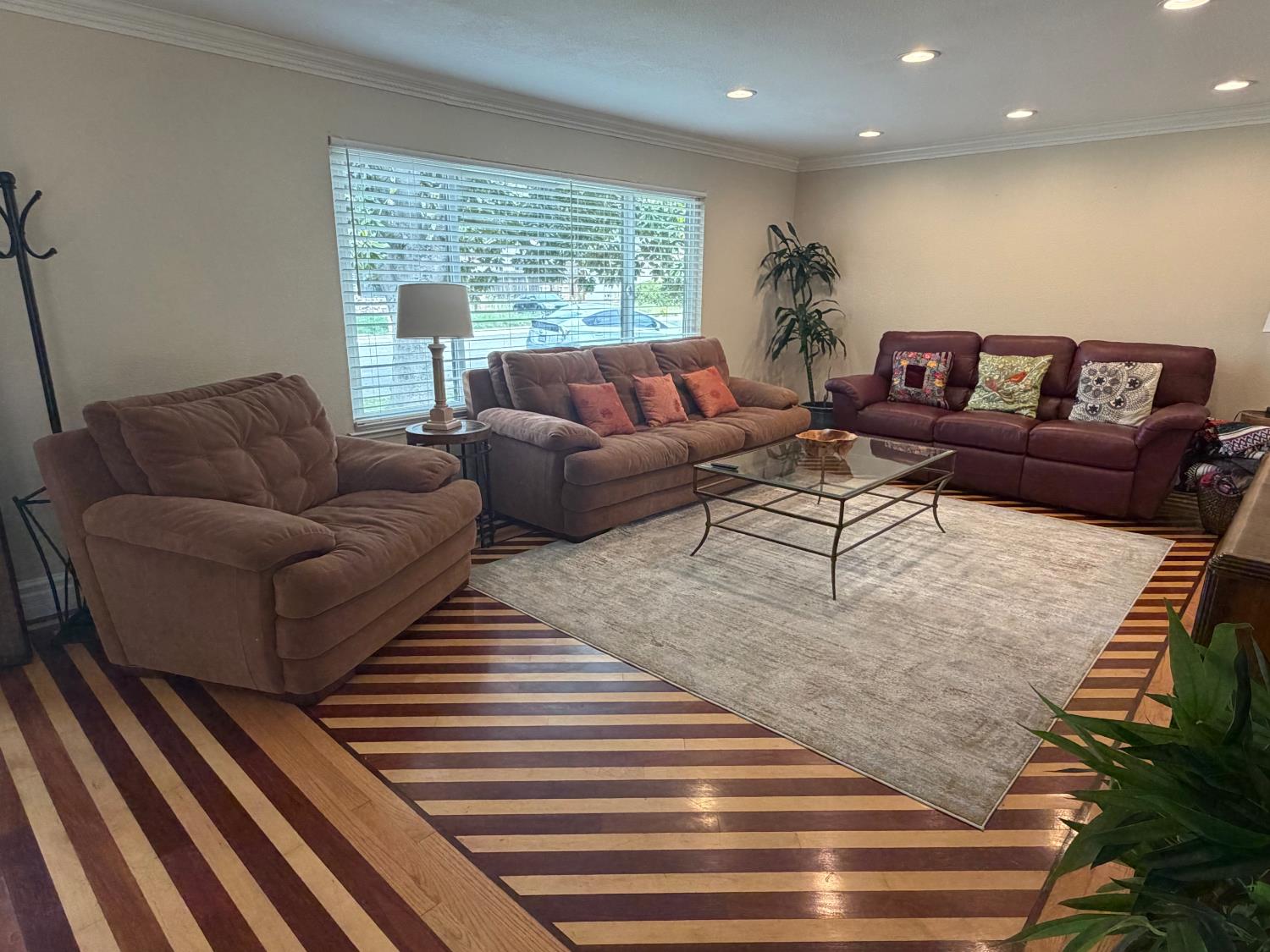 4206 Zephyr Way