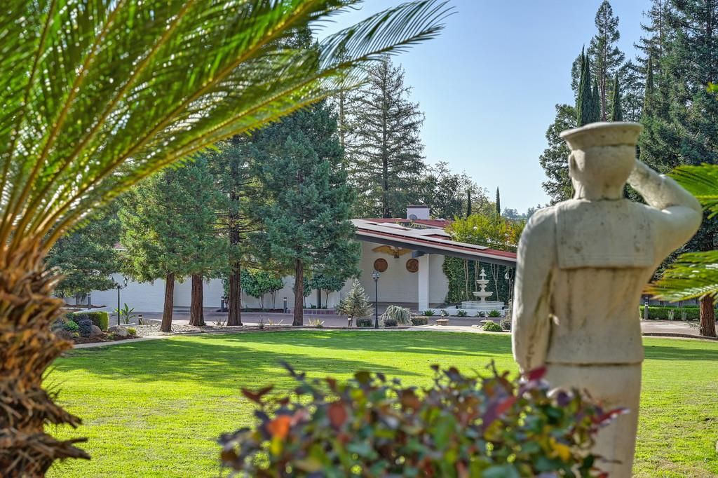 Photo of 2300 California Avenue, Carmichael, CA 95608 (MLS # 225133726)