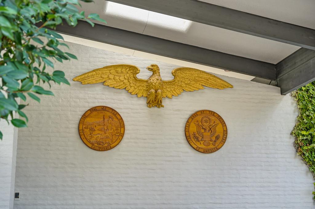 2300 California Avenue