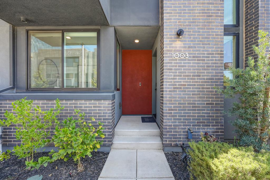 1003 Central Street