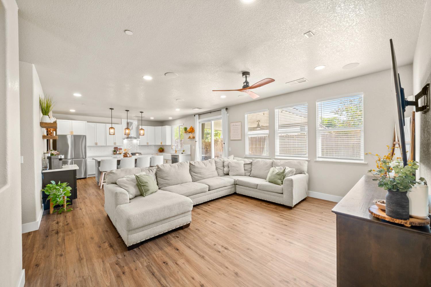 1221 Hamel Way