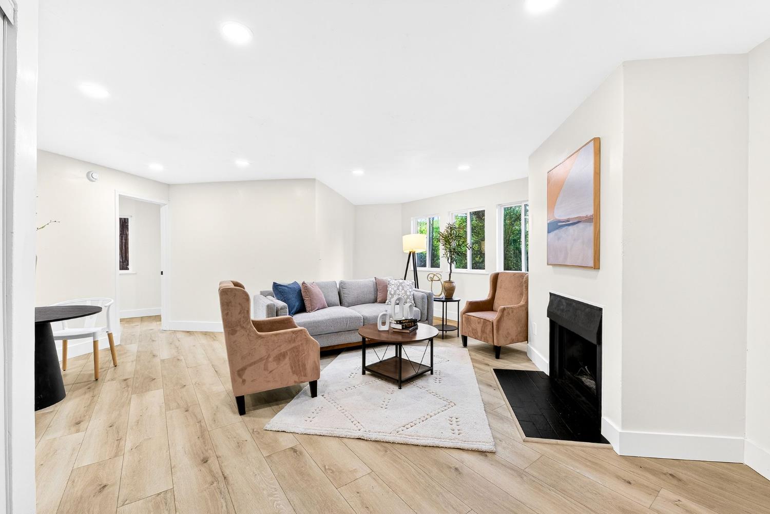 5911 Newman Court 7