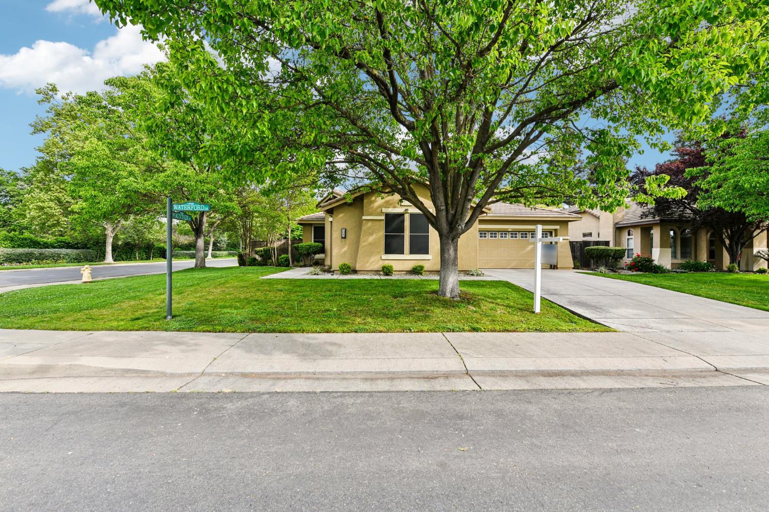1040 Waterford Drive
