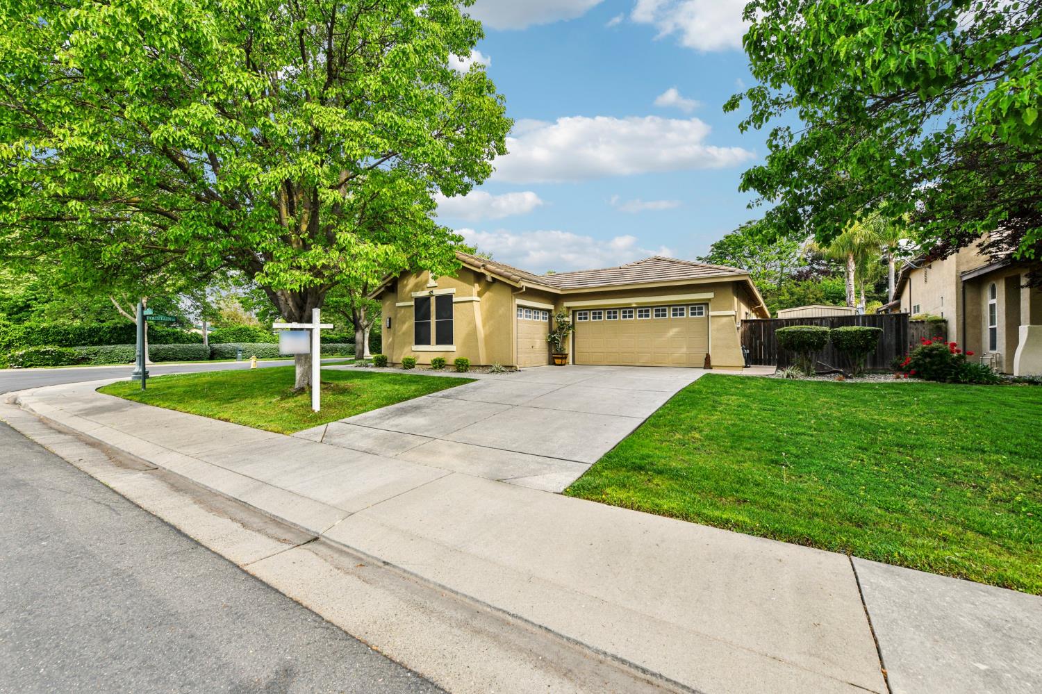 1040 Waterford Drive