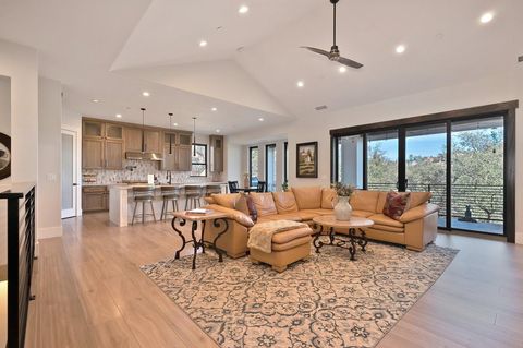 627 Lakeridge Drive Auburn CA 95603