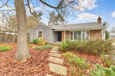 5714 State Avenue Sacramento CA 95819