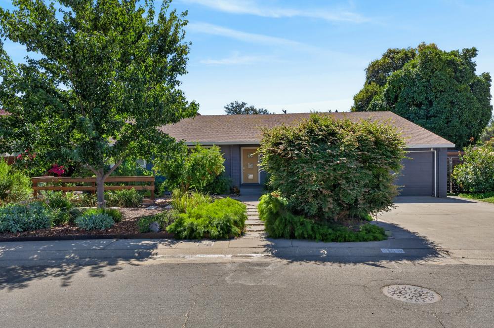 1185 Weber Way