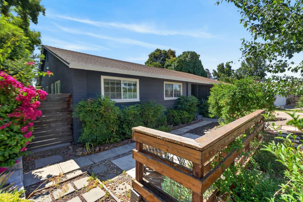 1185 Weber Way