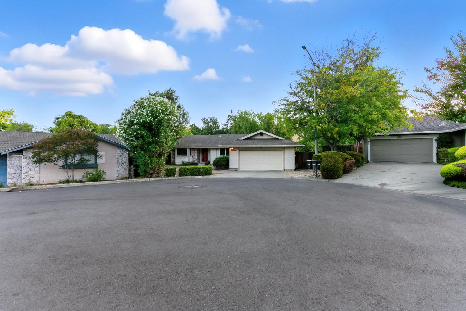 5469 Preston Court