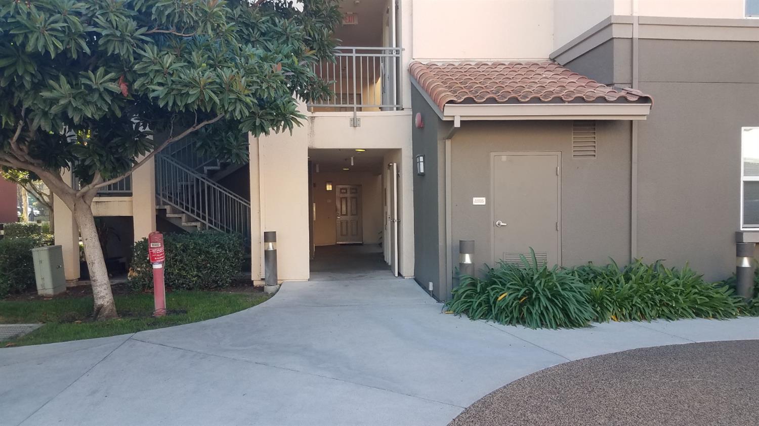 2177 Alum Rock Avenue 211