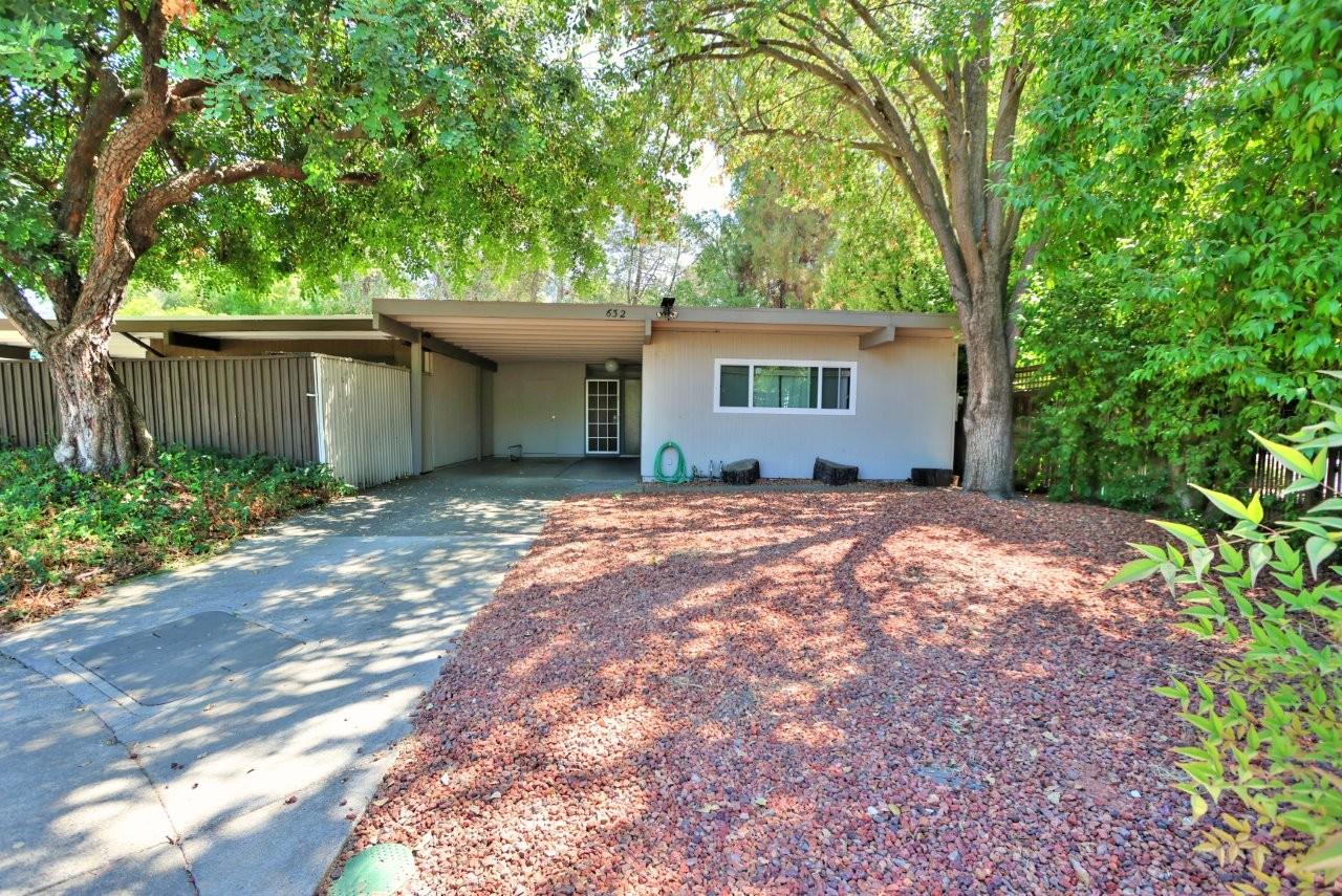 632 Hermosa Place