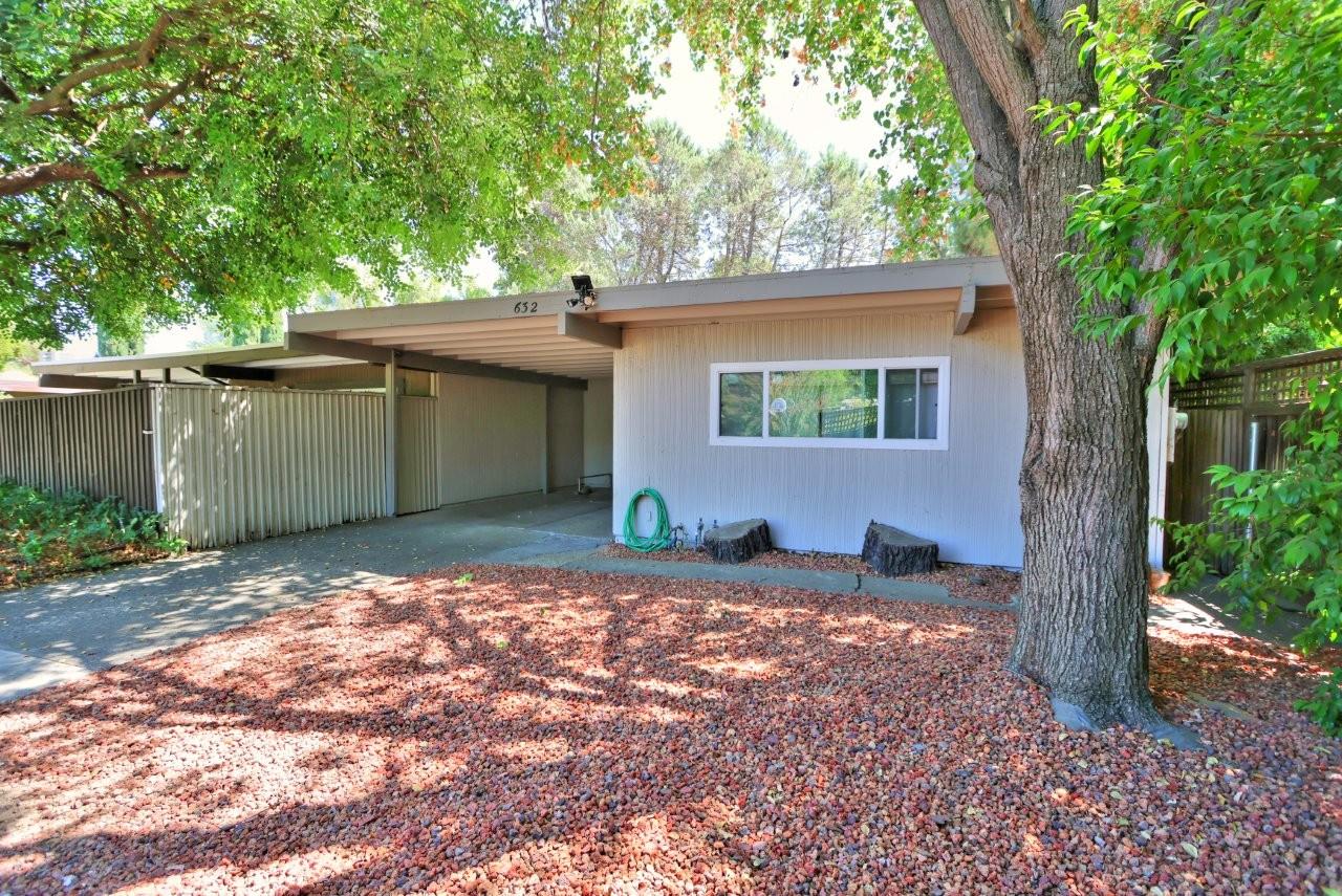 632 Hermosa Place