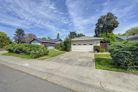 4524 Bela Way Carmichael CA 95608