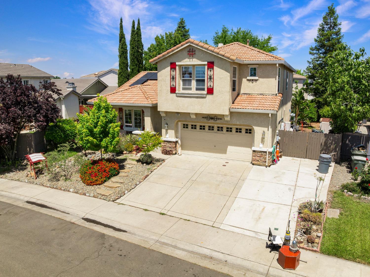 1637 Dreamy Way
