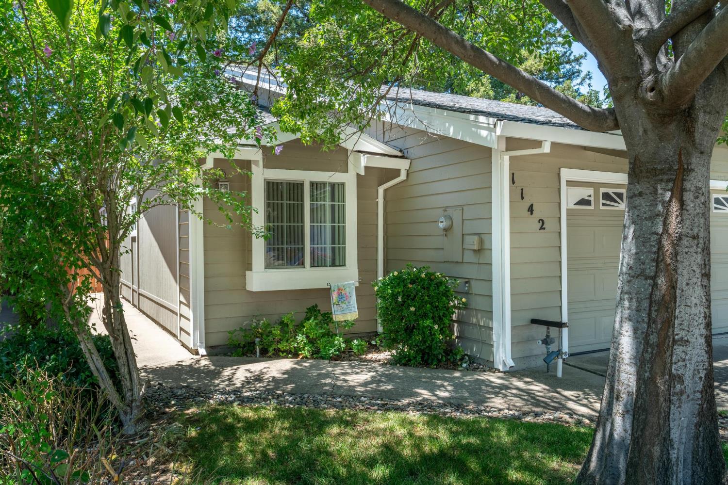 1142 Meadow Gate Drive